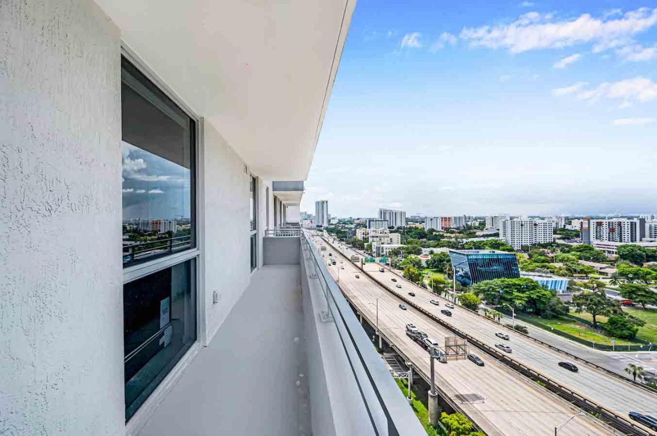 Ferienwohnung Amazing 3 Bed Unit In Dwntwn Miami With Free Parking Exterior foto